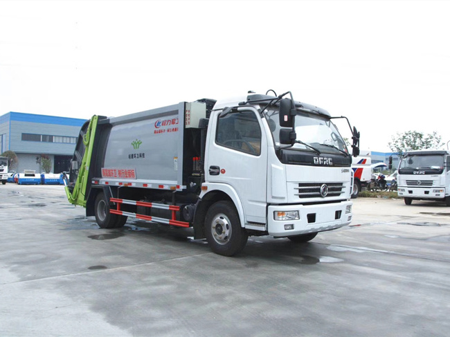 8方壓縮式垃圾車方位圖片-程力壓縮垃圾車專業廠
